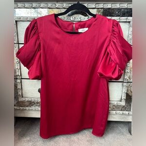 Entro Size Medium Red Puff Sleeve Top